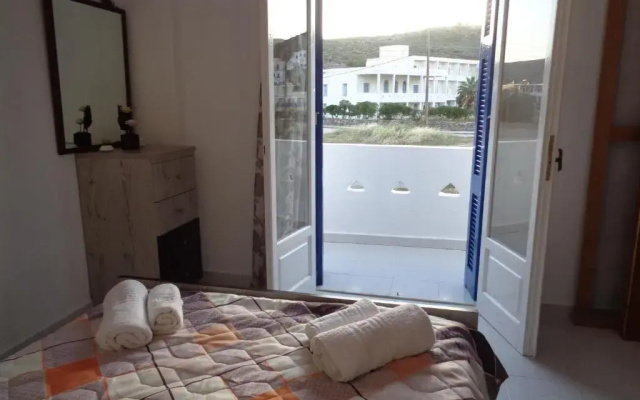 Loutra House