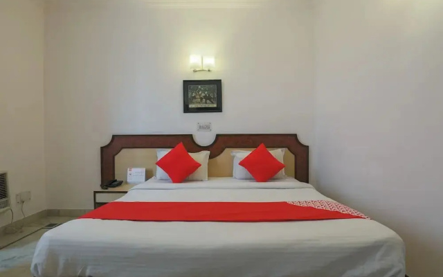OYO Rooms Defence Colony A Block