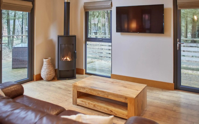Host & Stay | Simon Howe Lodge