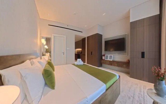Beverly Boulevard By HMB HOMES