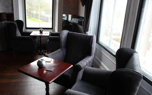 Coquetvale Hotel