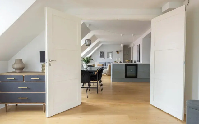 Leaves 6 - 2 Bdr Apt With Shared Roof Terrace