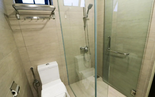 Tropical Villa Service Suite