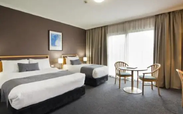 The Woden Hotel