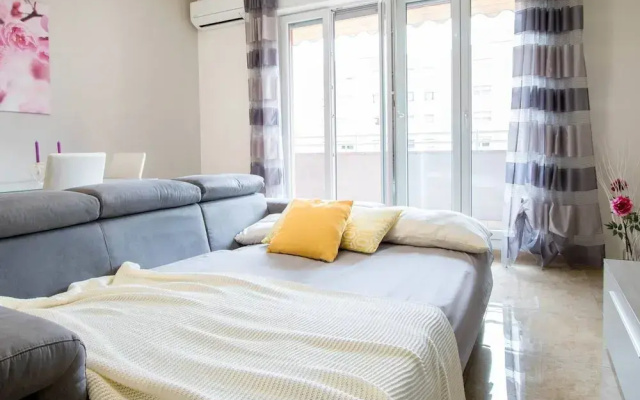 JOIVY Milano Fiera Cozy & Elegant Apartment