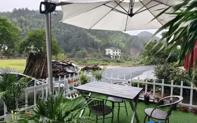 Jingjing Hotel