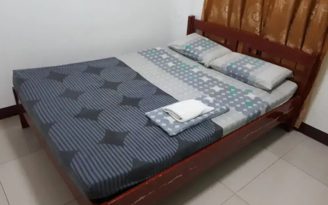 Oyo 617 Shekinah Hotel