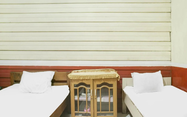 SPOT ON 91833 Hotel Anggrek Daqu Syariah Kapuas