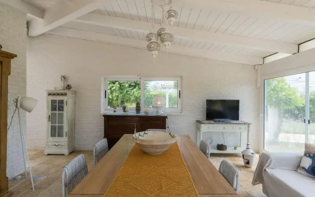 Trullo Letizia con Piscina by Wonderful Italy