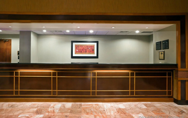 DoubleTree by Hilton Lansing