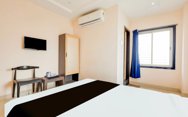 OYO Flagship 48336 Vj Inn Nagamalli Thota