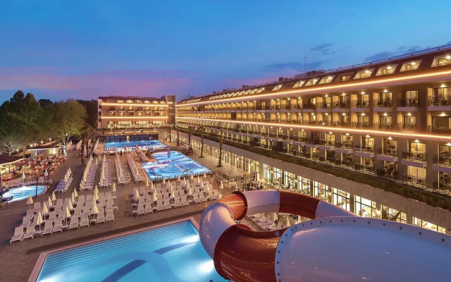 Курортный отель Aydinbey Queen's Palace & Spa - Ultra All Inclusive