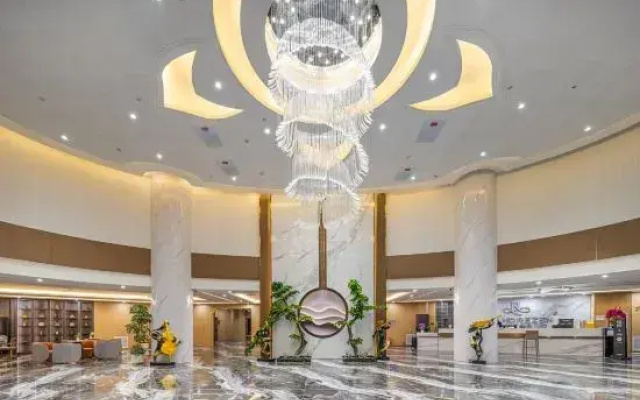 Tekes Bauhinia Rezen Retreat Hotel (Bagua City Center Taiji Altar Branch)