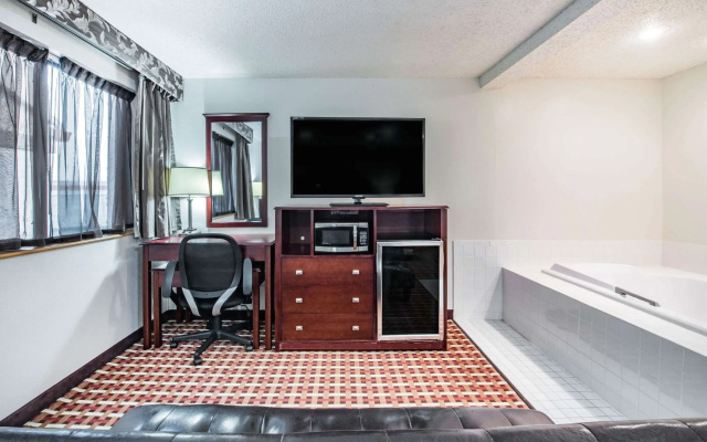 Super 8 by Wyndham Harlingen TX