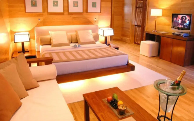 Курорт Adaaran Prestige Water Villas - with Dine around Premium All inclusive - 24 hours – 45 Minutes from Male by Seaplane