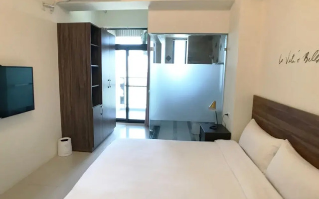 The Corner 10