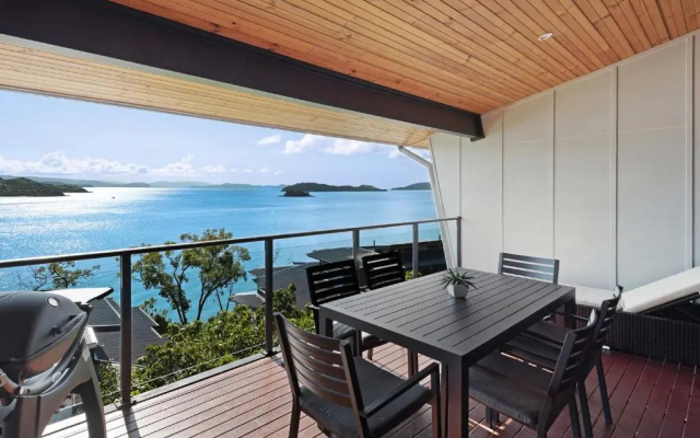 Sea View Shorelines Hamilton Island