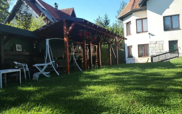 Vila IV