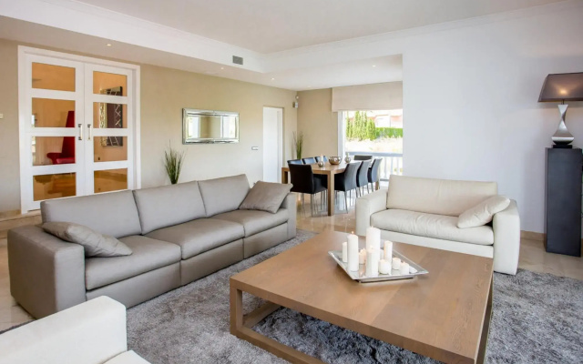 30439 - Fantastic Luxury Villa Near Marbella