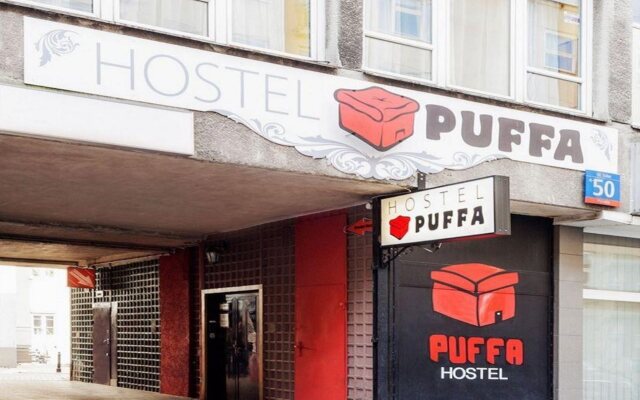Отель ZiZi Central Hostel Польша, Варшава - отзывы, цены и фото номеров - забронировать отель ZiZi Central Hostel онлайн вид на фасад