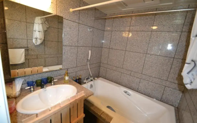 Sapporo Central Apartment S505