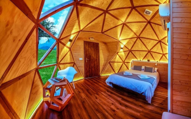 Igloo Rooms