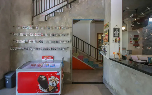Airy Wenang Maleosan WR Supratman 7 Manado