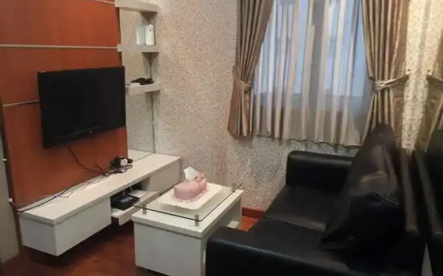Apartment the Suites Metro by Edy Property