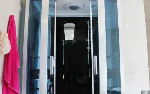 Huasheng Hotel