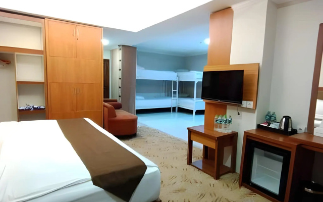 Grand Asrilia Hotel