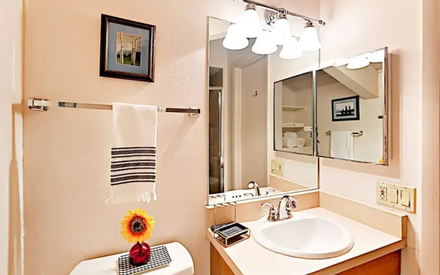 55 Upper Woodbridge - 3 Br Condo