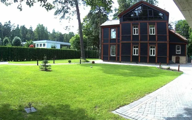 Exquisite 1930's Historical House