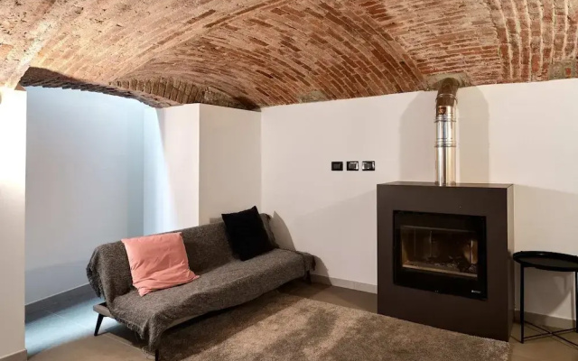 Lancetti Stylish Loft