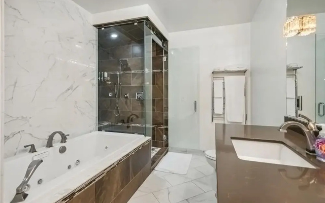 Meadowlark Suite - 201
