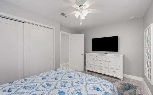 Miramar Palms