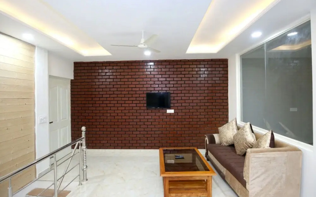 OYO 13769 Home Spacious 3BHK Kasauli