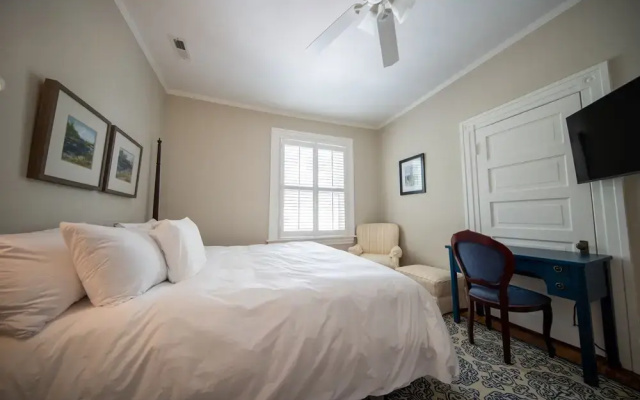 The Edenton Collection-Captain's Quarters Inn