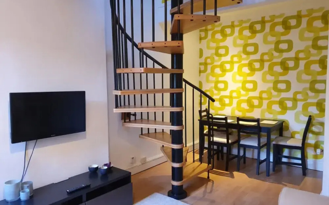 De Montfort Stylish Apartment Reading