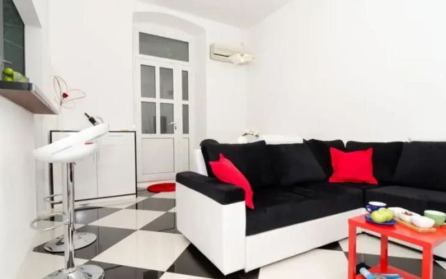 Guest House Cinema