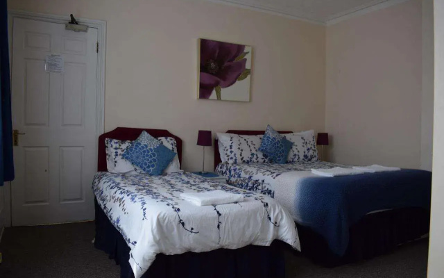 Gatwick Castle B&B