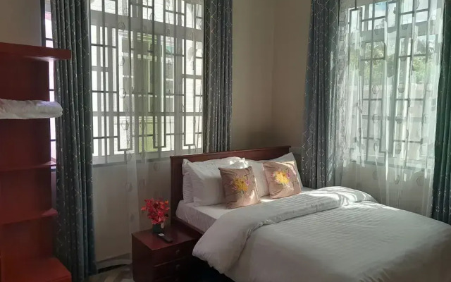 Villa Home Hotel & Apartment