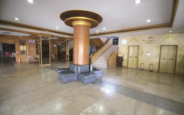 Chomsurang Hotel