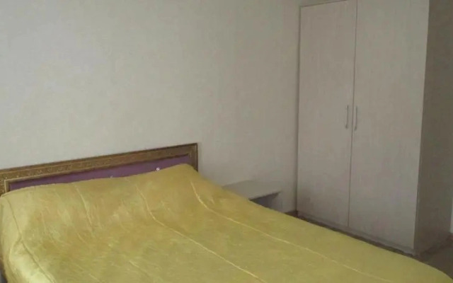 Apart-hotel Stroitel