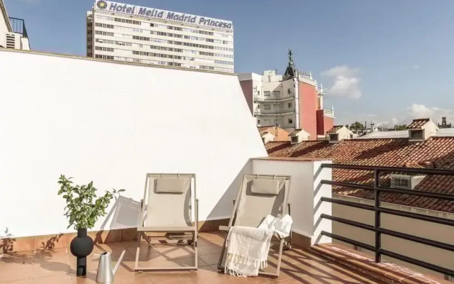Trentola - 3 Bedroom in Malasa a