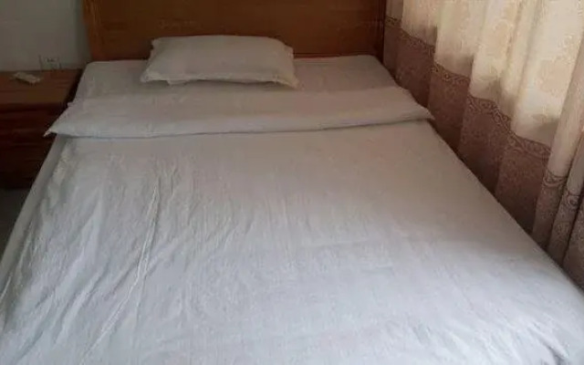 Yishui Hengyuan Express Inn