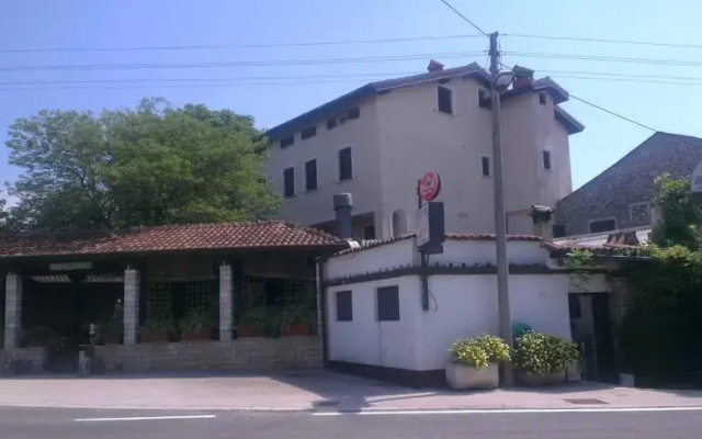 Bassanese-Kastel Guesthouse