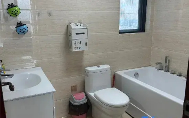 Yinhe Shanshui Jiayuan Homestay