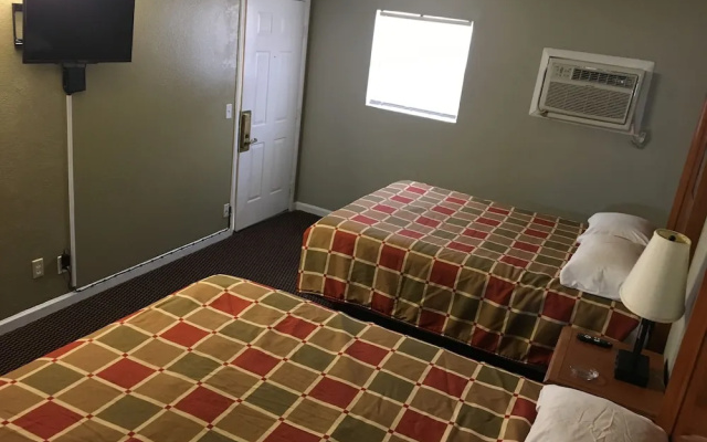 Red Carpet Motel