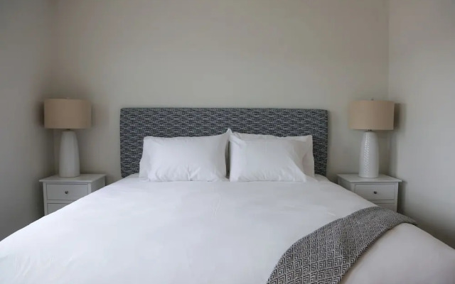 The Sea Breeze Inn