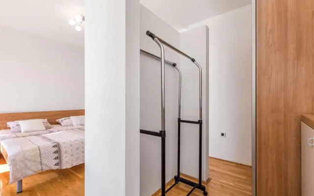 Beautiful Home in Lovran With Sauna, Wifi and 4 Bedrooms